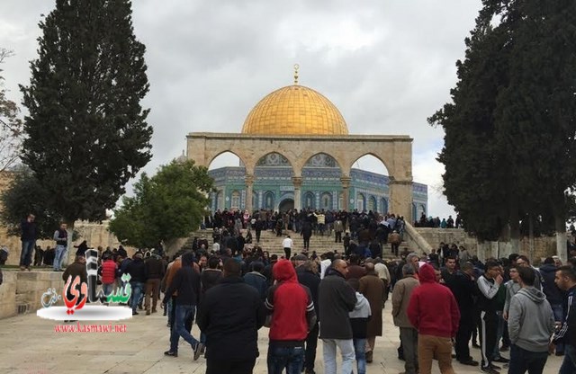 ألالاف من المصلين ادوا الجمعة في الأقصى